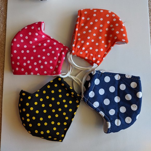 Face Mask Triple Layer Reusable polka dots design - Picture 3 of 4